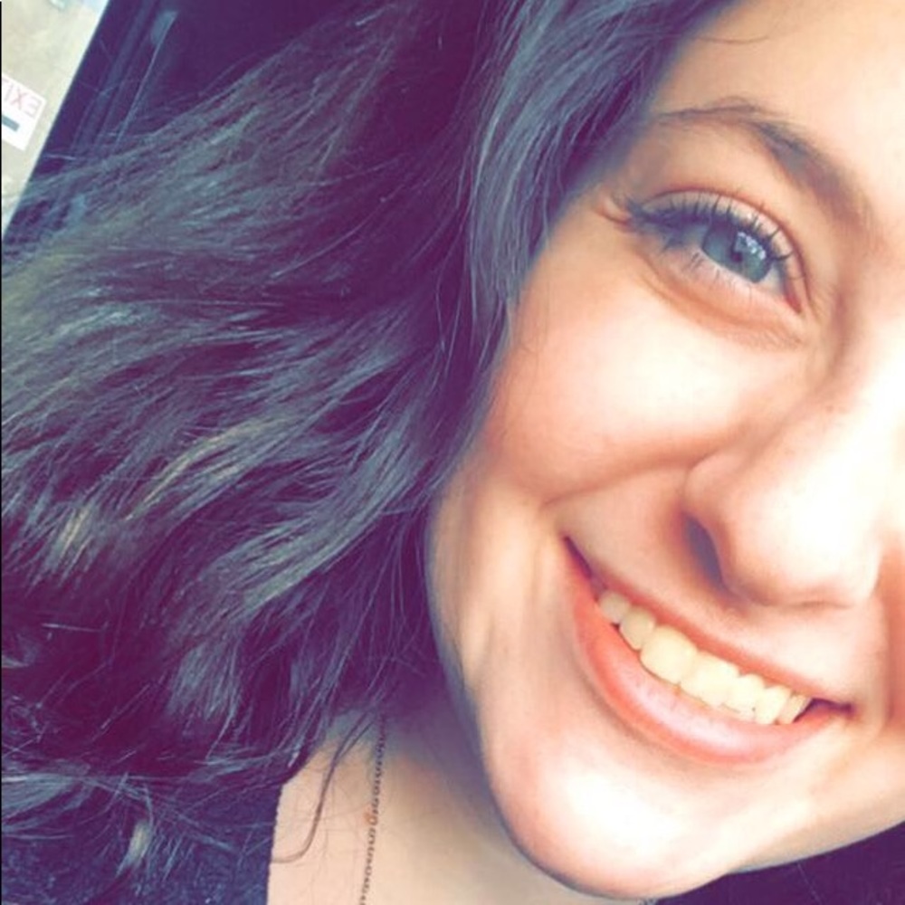 Meet your Posher, Yael